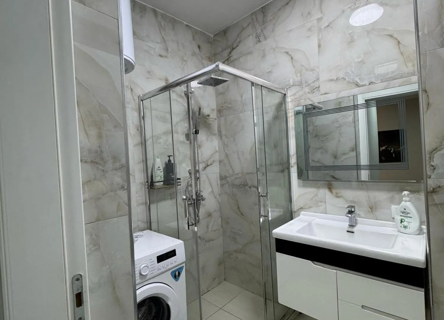 Denny'S Apartment City Center 2 Tirana